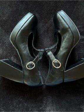 BAMBOO Black Platform Mary Jane Heels with silver Buckles